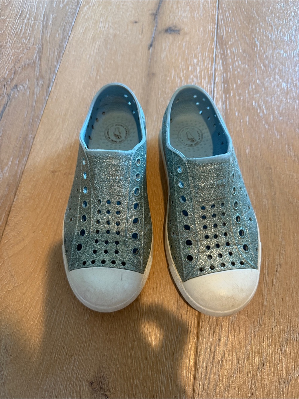 Native Kids Slip-On Water Shoes in Teal Glitter